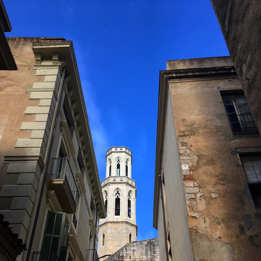 Figueres streets and Parish church of St. Peter